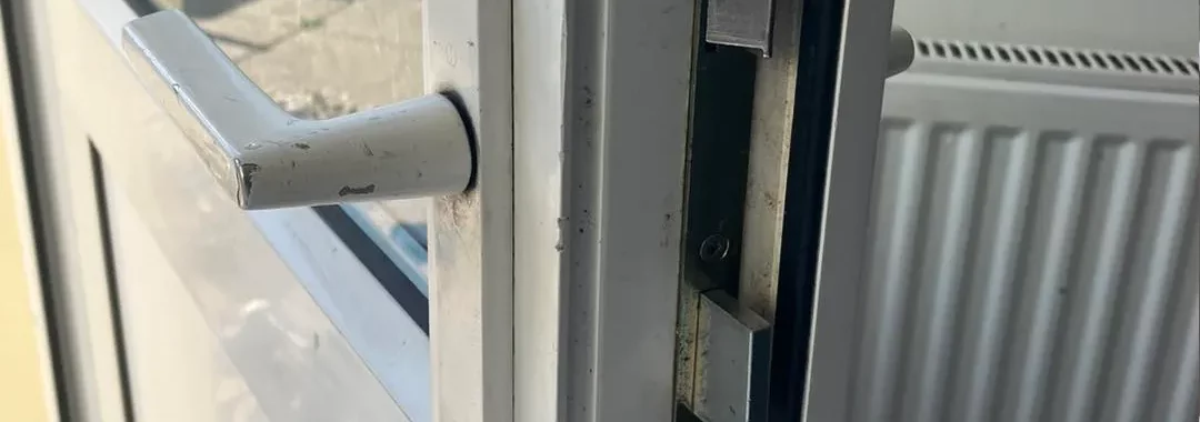 Rear door lock access fix by Leigh’s Locksmiths Bridgend