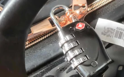 flight baggage lock failed